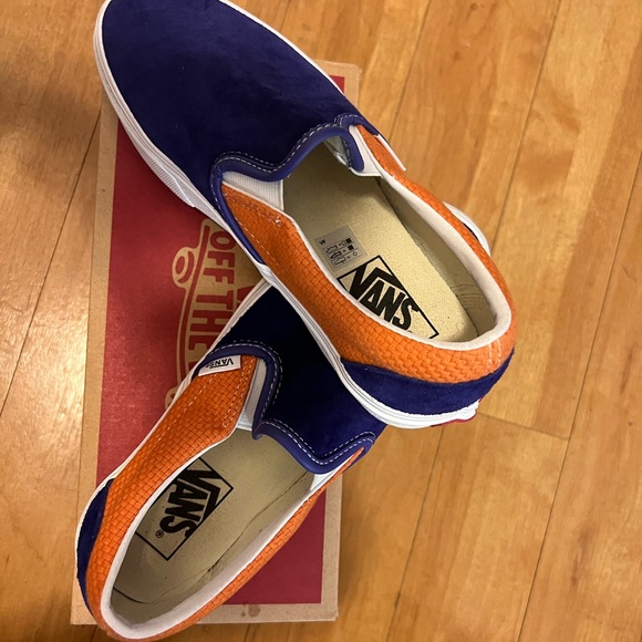 Vans - Picture 3 of 4